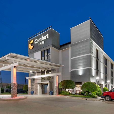 Comfort Inn Dallas North Love Field Airport Exterior photo